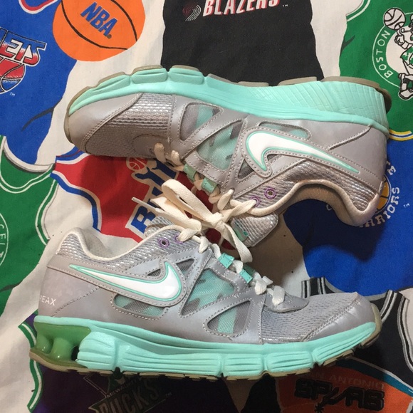 Women’s Nike Reax Rocket 2 - Picture 2 of 6